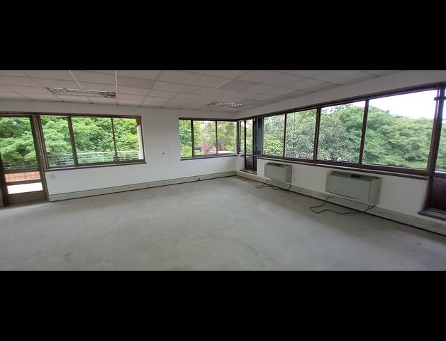 313M² OFFICE TO LET IN WOODMEAD